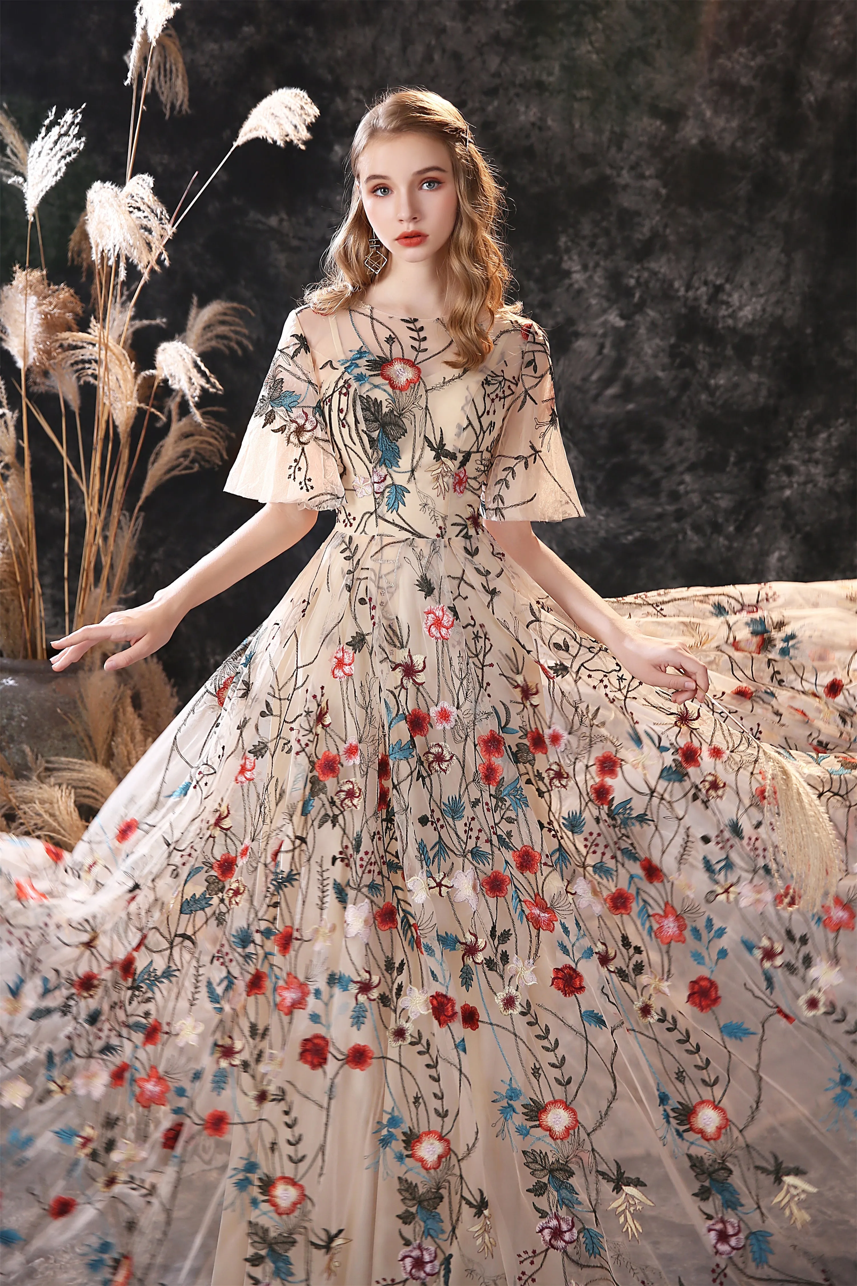 Floral Embroidery Long Tulle Short Sleeve Train Prom Dresses