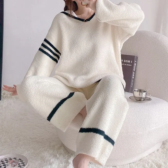 Loose Plush Hooded Soft Pajamas Set