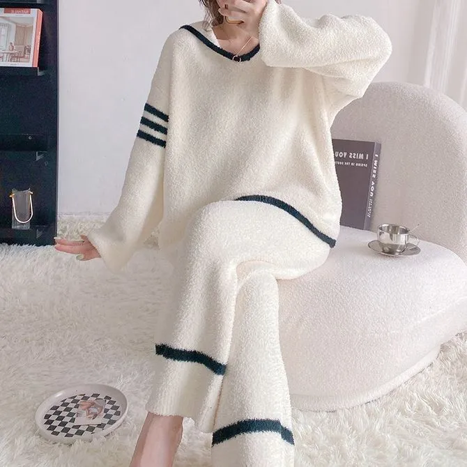 Loose Plush Hooded Soft Pajamas Set